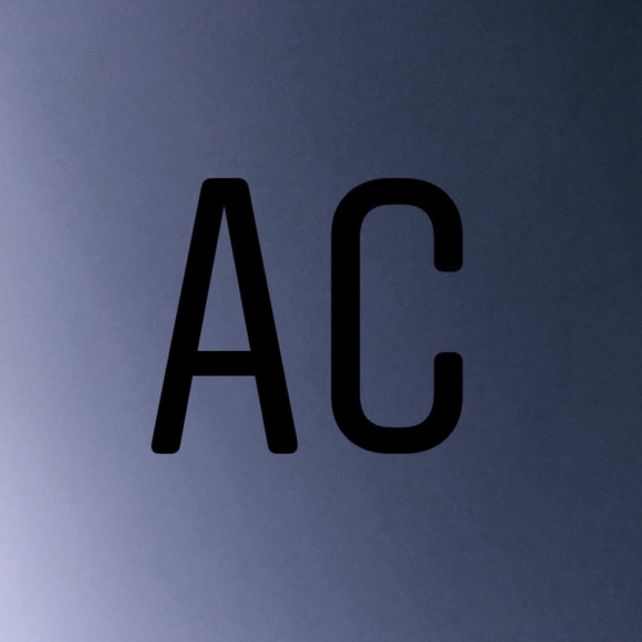 Meet your Posher, Aly - Picture 1 of 1